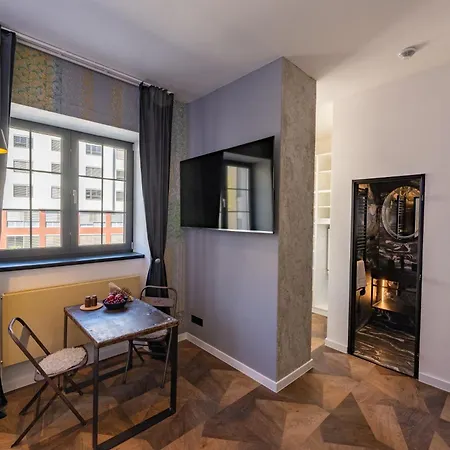 C7 Industrial * Brno